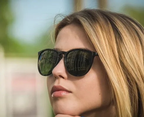10 mẫu kính mát Rayban unisex cho cả nam và nữ dẫn đầu xu hướng hiện nay