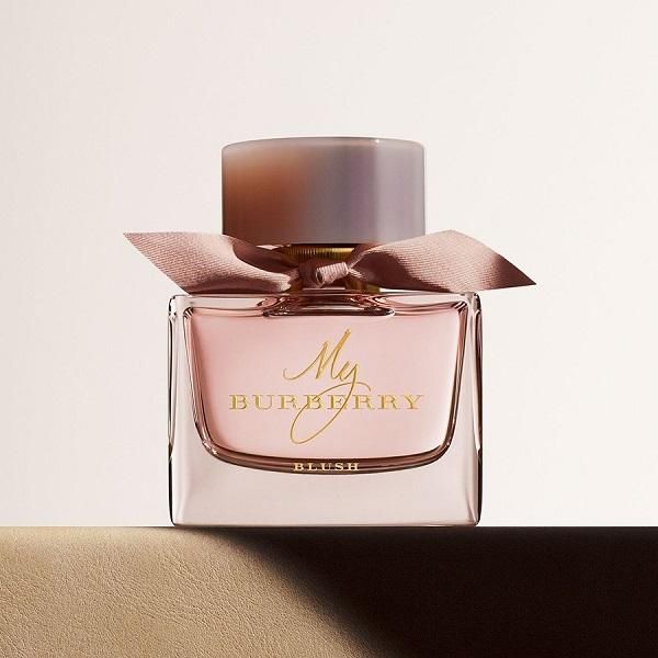 Top 11 chai nước hoa Burberry chính hãng được “săn đón” 2025