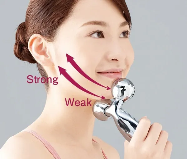 Review công dụng và cách dùng Refa Carat Face cây lăn massage mặt của hãng MTG - 22