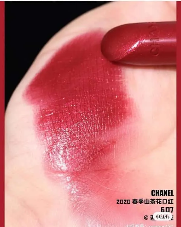 Giá son Chanel chính hãng trendy và top 20 màu son Chanel sang chảnh - 33