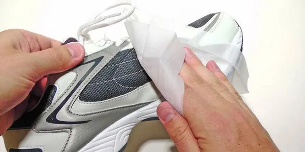 Cách giặt giày thể thao Adidas đúng từ hãng và cách bảo quản hiệu quả