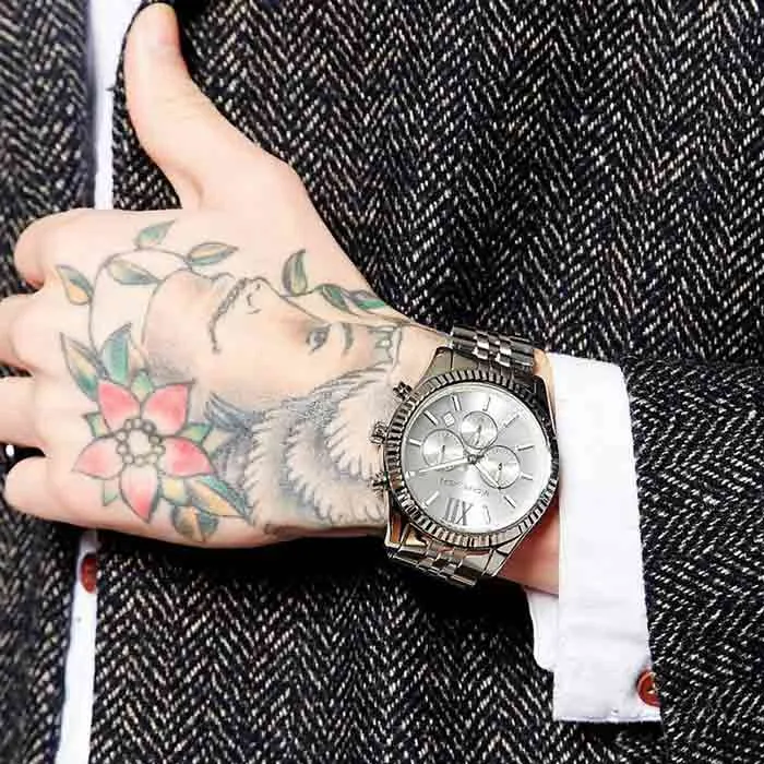 Đồng hồ Michael Kors của nước nào? Giá bao nhiêu? Chất lượng có tốt không?