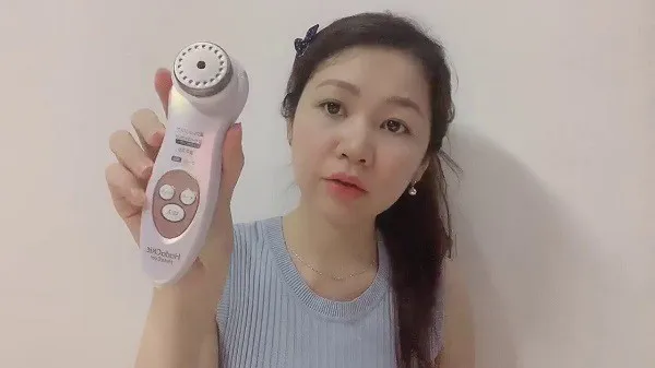 Review máy massage mặt Hitachi Hada Crie N5000, N4800, N4000 sau khi sử dụng