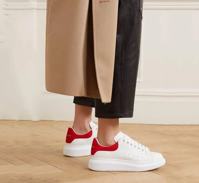Top 13 những đôi Sneaker nổi tiếng không bao giờ lỗi mốt