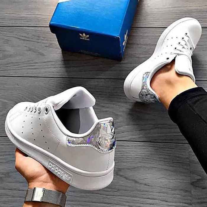 Top 13 những đôi Sneaker nổi tiếng không bao giờ lỗi mốt