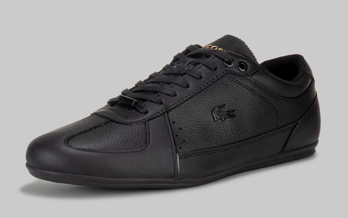 Top 13 những đôi Sneaker nổi tiếng không bao giờ lỗi mốt