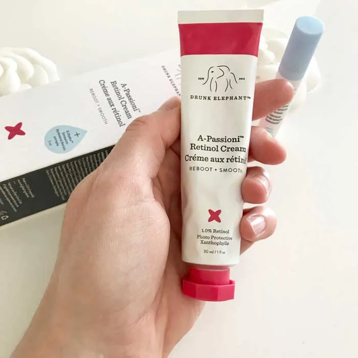 Review top 9 mỹ phẩm chứa Retinol dưỡng da được nhiều khách hàng yêu thích