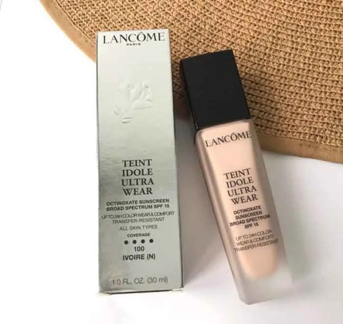 Top 10 loại kem nền cho da dầu mụn được nhiều khách hàng yêu thích mịn đẹp lâu trôi