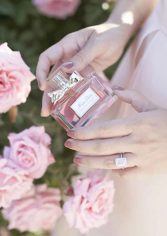 Review Miss Dior Absolutely Blooming có thơm không? Mua giá bao nhiêu? - 3