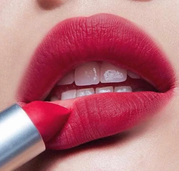 Bảng màu son MAC Retro Matte siêu lì vô cùng đẹp và giá bán năm nay