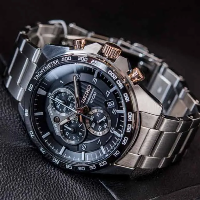 Review chi tiết dòng đồng hồ Seiko Chronograph có gì khác biệt