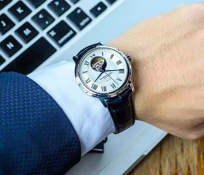 Đồng hồ Raymond Weil của nước nào? Giá bao nhiêu? Có tốt không?