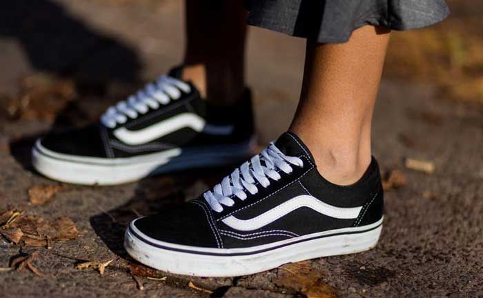 Các mẫu giày Vans chính hãng bán chạy và giá bán mới cập nhật