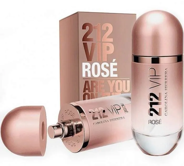Top 5 chai nước hoa 212 nam và nữ rất thơm được săn đón