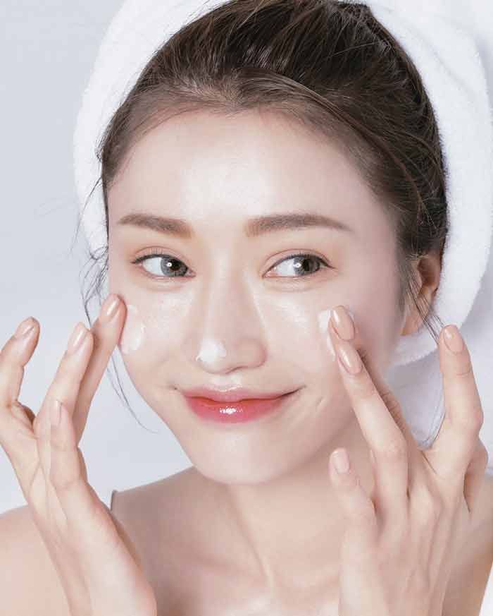 TOP 10 Kem dưỡng ẩm cho da khô được nhiều khách hàng yêu thích hiện nay