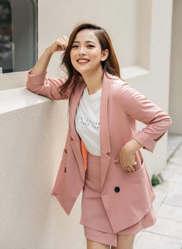 5 kiểu áo khoác nữ đẹp khi đi làm đang là xu hướng thịnh hành hiện nay