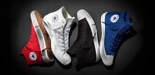 Giá 9 dòng giày Converse được yêu thích rộng rãi và cách tính size giày chuẩn xác
