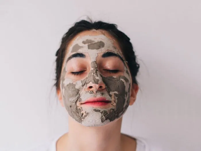Mặt nạ đất sét là gì? Top 6 mặt nạ đất sét bán chạy