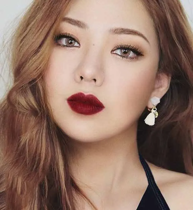 Review 10 son màu đỏ rượu vang vô cùng đẹp của các thương hiệu nổi tiếng