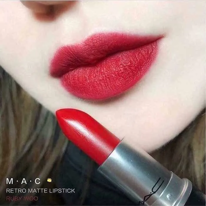 Review so sánh son MAC Ruby Woo và MAC Chili rất chi tiết