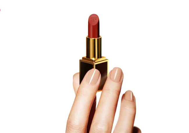 Top 10+ thỏi son màu đỏ lạnh chất xịn giá tốt được yêu rất thích - 8