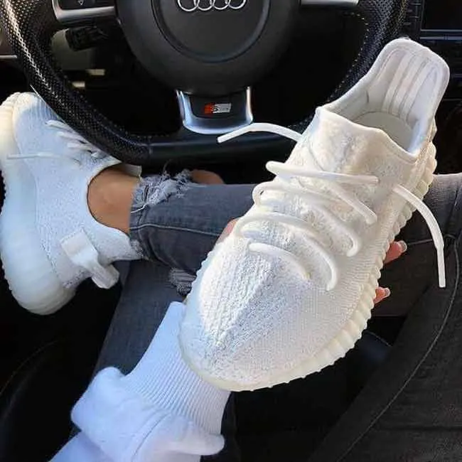 CẬP NHẬT giá giày Adidas Yeezy 350 chính hãng trendy - 11
