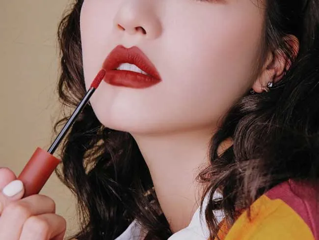 Top 5 màu son mùa đông cực đẹp cho nàng thêm quyến rũ và sành điệu - 1