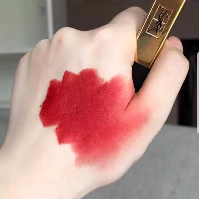 Top 5 màu son mùa đông cực đẹp cho nàng thêm quyến rũ và sành điệu - 17