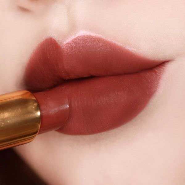 Top 5 màu son mùa đông cực đẹp cho nàng thêm quyến rũ và sành điệu - 35