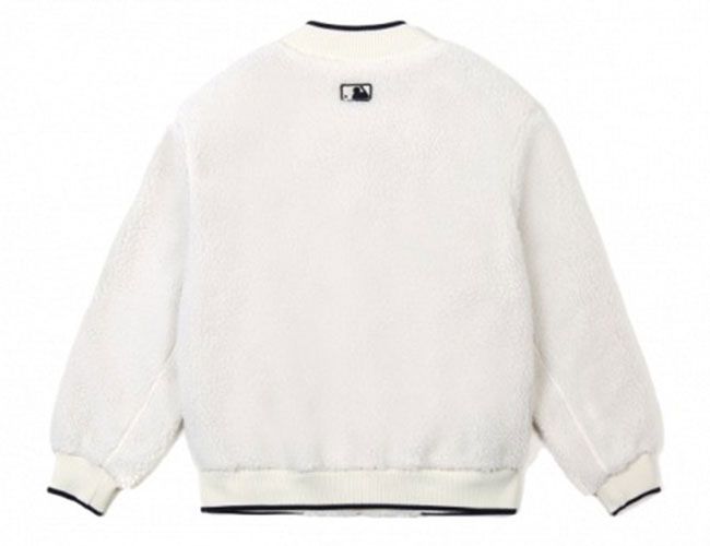 Top 10 mẫu áo khoác MLB chính hãng giá rẻ trendy năm nay