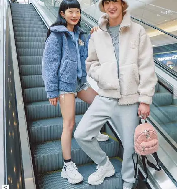 Top 10 mẫu áo khoác MLB chính hãng giá rẻ trendy năm nay
