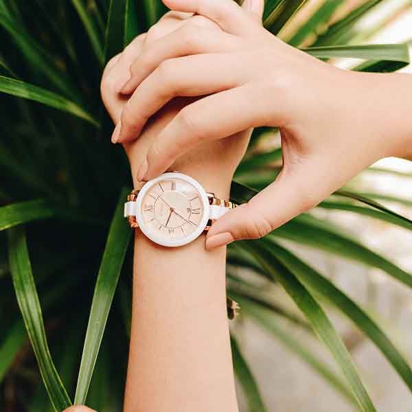 Gợi ý top 7 mẫu đồng hồ dây kim loại cho nữ tay nhỏ bán chạy nhất