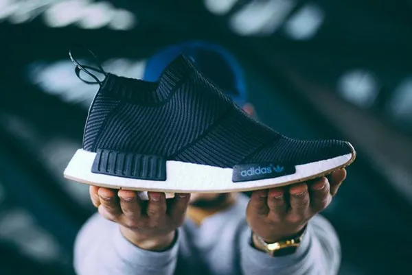 Có nên mua giày Adidas NMD? Top 10 đôi Adidas NMD vô cùng đẹp giá dưới 3 triệu