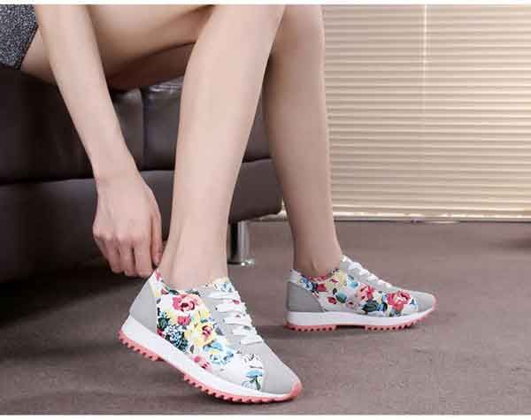 Review 11 đôi giày Domba màu trắng dưới 2 triệu hợp mọi dáng được dùng nhiều