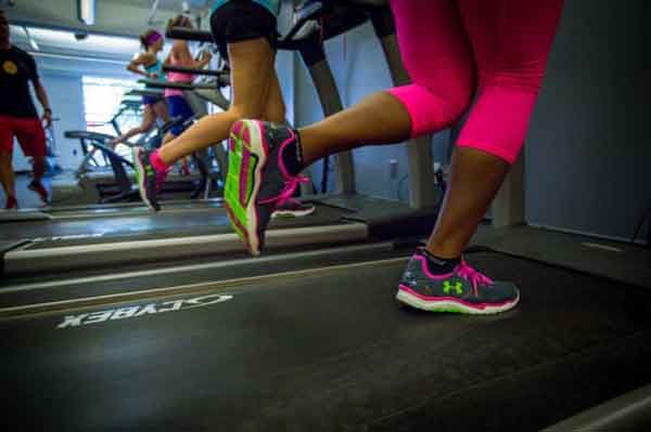Review 7 mẫu giày tập gym nữ êm chân giá tốt được mua nhiều