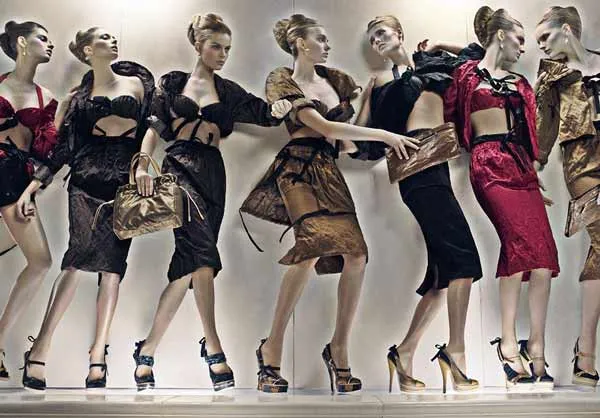 Sự ra đời và phát triển của thương hiệu nổi tiếng Prada
