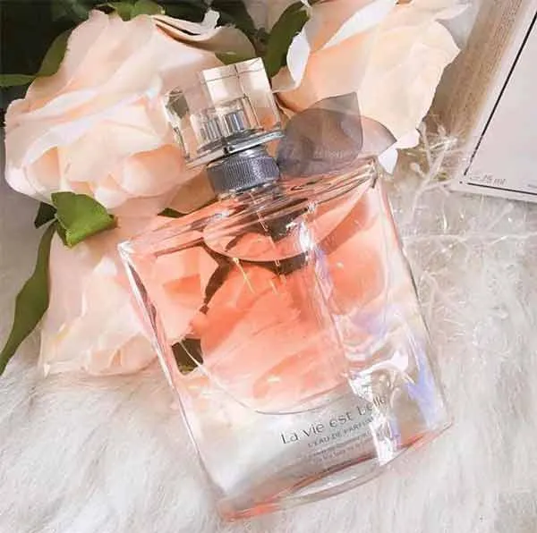 Top 10 chai nước hoa nữ mùi ngọt đầy quyến rũ, thơm lâu