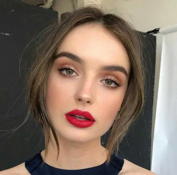 Top 7 thỏi son màu đỏ thuần vô cùng đẹp đi đầu xu hướng makeup - 3