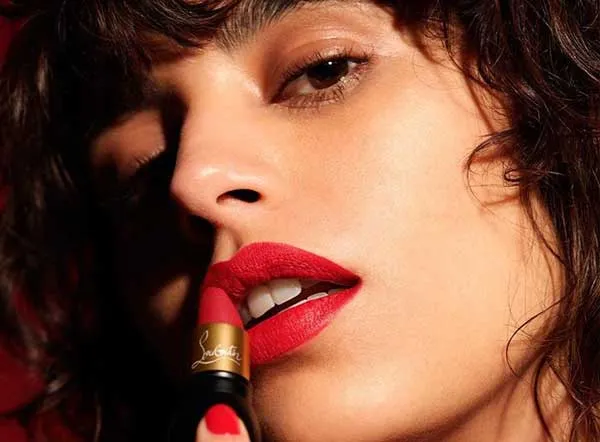 Top 7 thỏi son màu đỏ thuần vô cùng đẹp đi đầu xu hướng makeup - 11