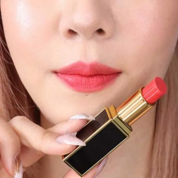Review 7 thỏi son màu hồng cam vô cùng đẹp cho mọi màu da