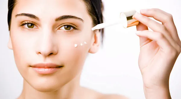 Serum là gì? Có những loại serum dưỡng da nào? Công dụng và cách dùng