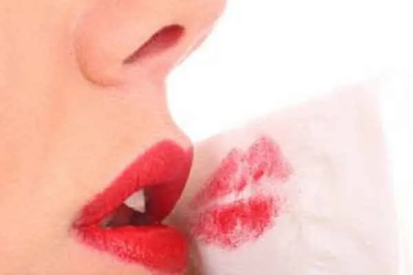 Son môi Shu Uemura giá bao nhiêu? Review top 6 màu son Amplified giúp tôn da - 24