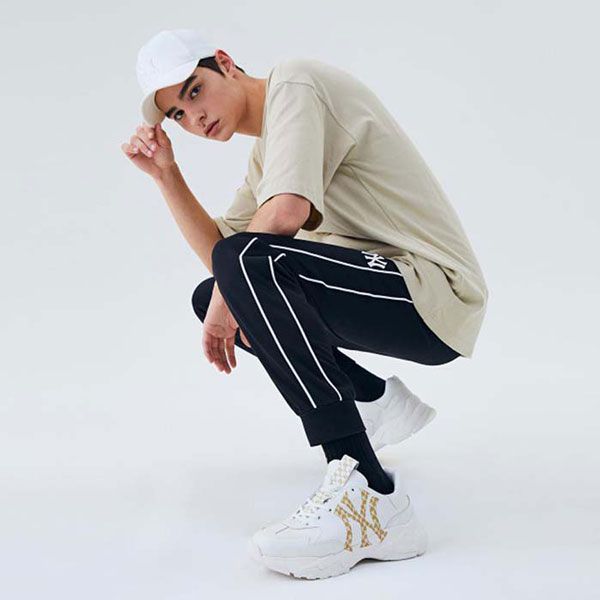 Top 13 giày sneaker nam được ưa chuộng hiện nay