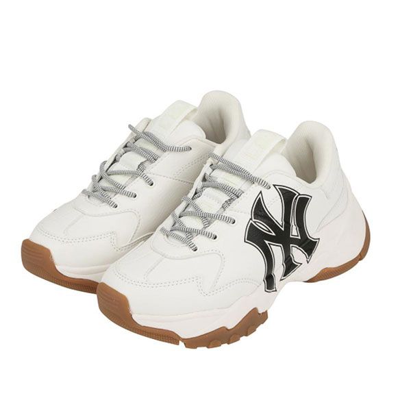 Top 13 giày sneaker nam được ưa chuộng hiện nay