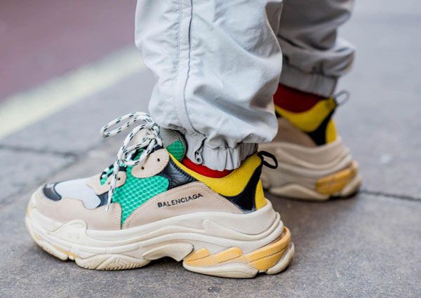 Top 13 giày sneaker nam được ưa chuộng hiện nay