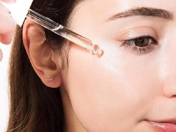 Review 7 loại serum dưỡng ẩm cấp nước được nhiều khách hàng yêu thích cho mọi loại da - 1