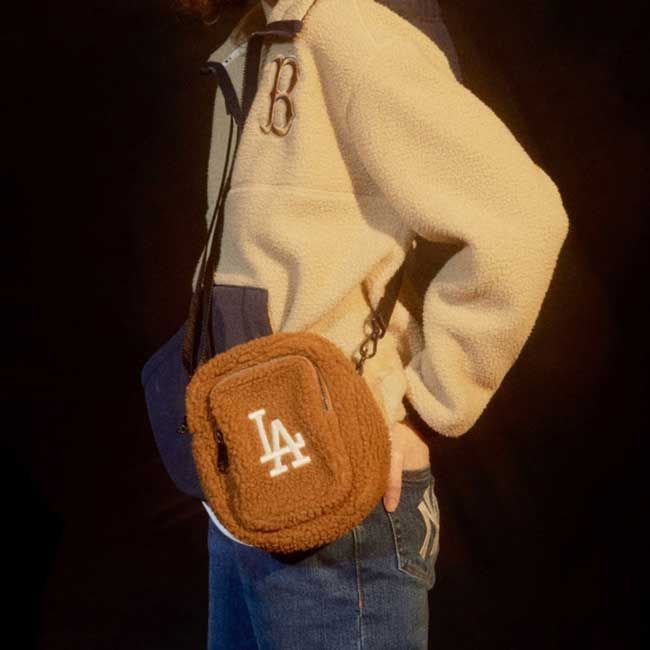 Top 20 mẫu túi MLB cá tính trendy được giới trẻ 