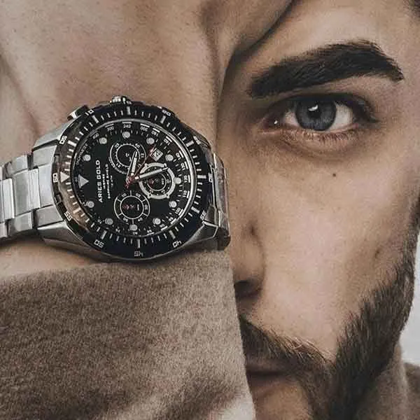 Đồng hồ Chronograph là gì? Bạn cần lưu ý gì khi mua đồng hồ Chronograph