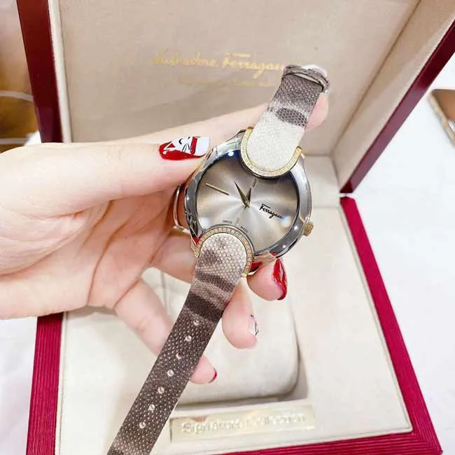 Đồng hồ Salvatore Ferragamo của nước nào? Các mẫu trendy năm nay - 7