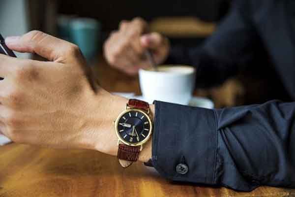 Đồng hồ phong thủy là gì? Cách chọn đồng hồ theo mệnh hút tài lộc
